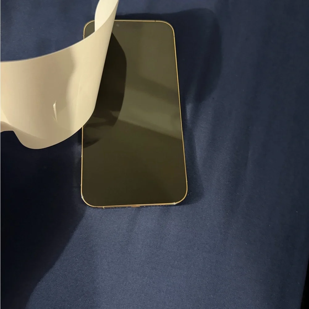 Apple iPhone - 13 pro max unlocked gold